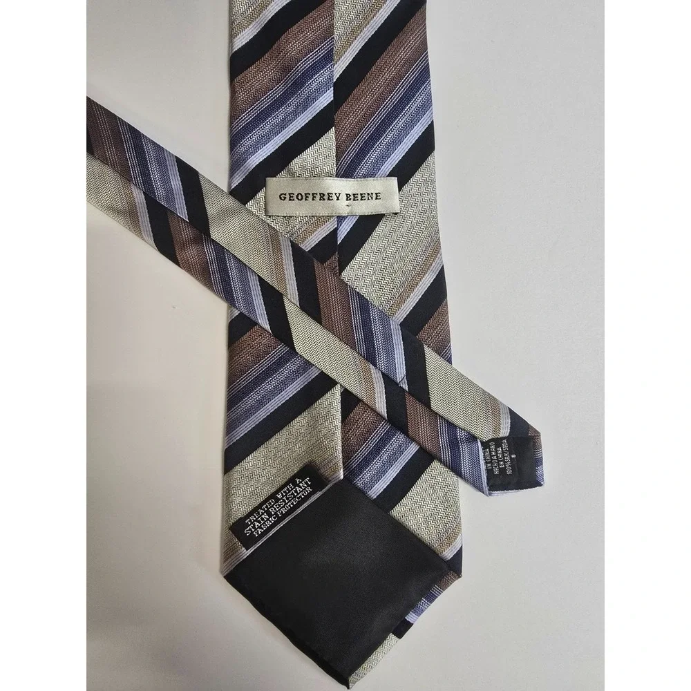 Geoffrey Beene Designer Necktie Mens Multi Diagonal Stripes Silk Formal Business
